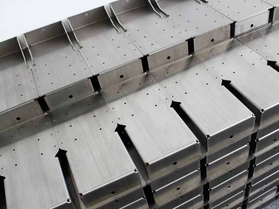 Oluşturulmuş sac metal parçaları